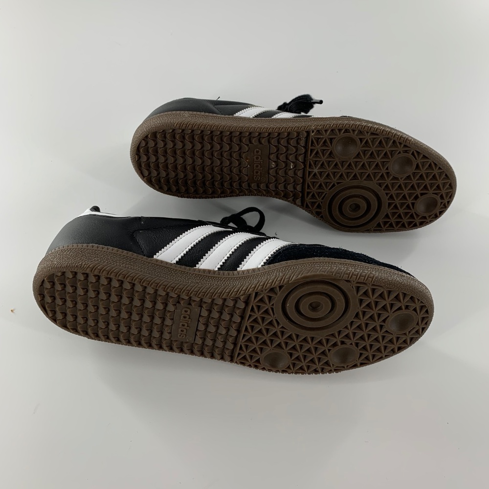 Mens Black and White Adidas Samba size 7.5 - Picture 3 of 5